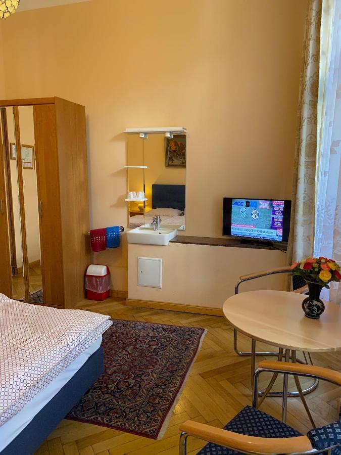 Hotel Gunia Берлін Екстер'єр фото